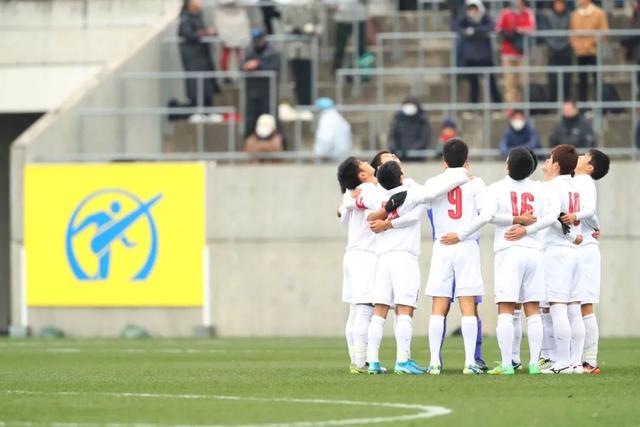 乒乓球德甲第二十一轮：樊振东独得两分  常规赛主场收官