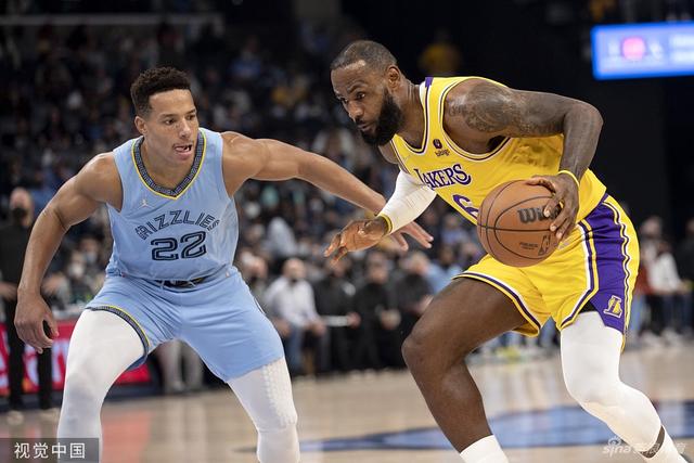 俱乐部杯-李添荣20分上海胜山西 洛夫顿24+12