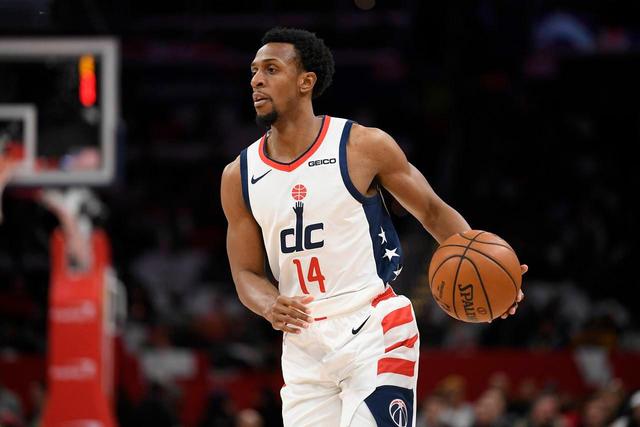 雷霆大胜灰熊豪取11连胜 老鹰送猛龙十连败